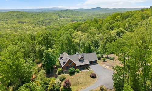 What It’s Really Like Living in Travelers Rest