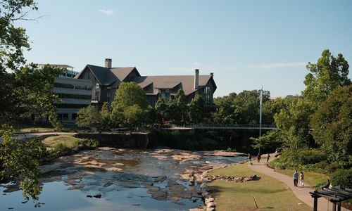 Greenville SC vs Asheville NC: Which Mountain City …