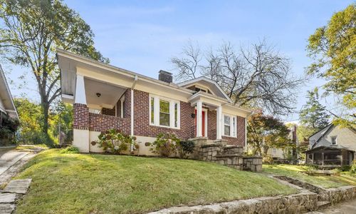 What Are the Best Neighborhoods to Live Near …