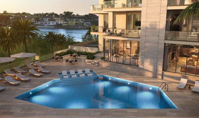Sunset-Pool