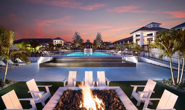 Kalea-Bay-Fire-Pit-Pool-2-NEW-Sky