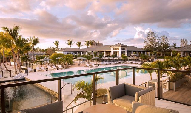 Kalea-Bay-Pool-View