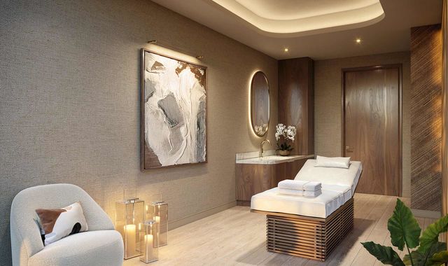 Ritz-Estero-Bay_Spa-Treatment-Room