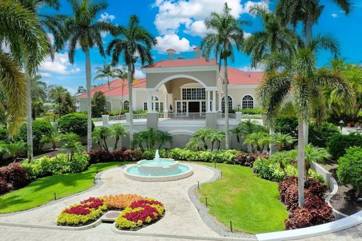 Naples Lakes