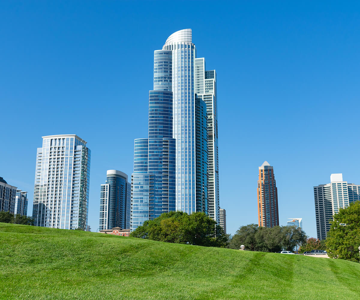 South-Loop-Chicago-Skyline-viewed-from-a-Park