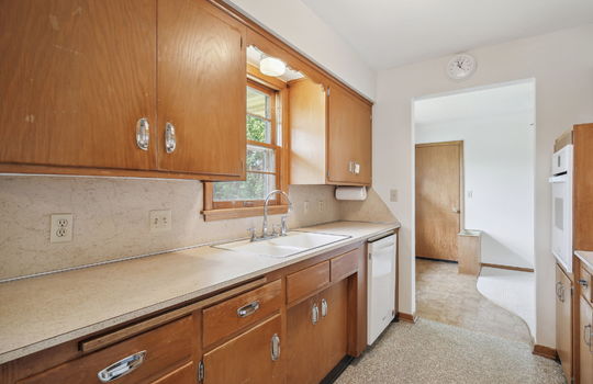 12-web-or-mls-310-18th-Ave-S-012