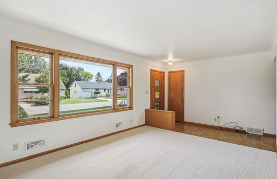 5-web-or-mls-310-18th-Ave-S-005