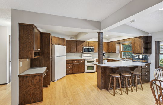 13-web-or-mls-9324-Russell-Ave-MSP-013