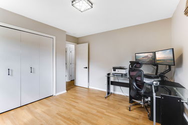 19-web-or-mls-8400-Northern-Dr-19