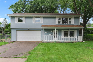 2-web-or-mls-8400-Northern-Dr-02