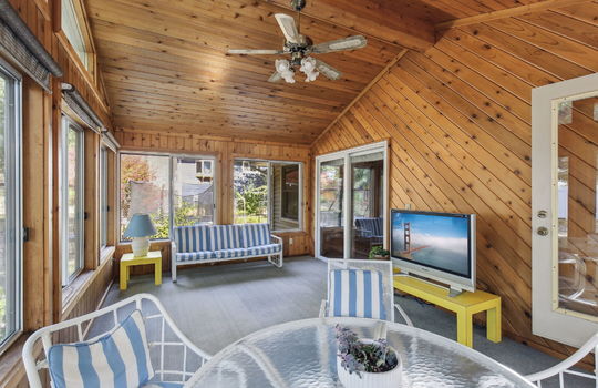 21-web-or-mls-9324-Russell-Ave-MSP-021