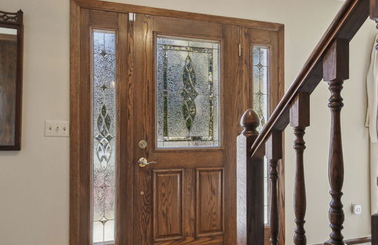 5-web-or-mls-9324-Russell-Ave-MSP-005