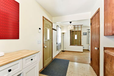 12-web-or-mls-7024-Drew-Ave-N-46