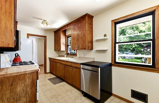 17-web-or-mls-7024-Drew-Ave-N-12