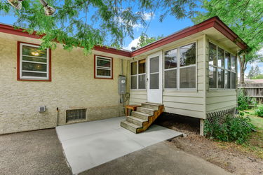 48-web-or-mls-7024-Drew-Ave-N-34