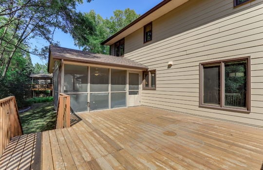64-web-or-mls-4690-Parkridge-Dr-64