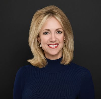 Headshot final - Angela Martin(1)