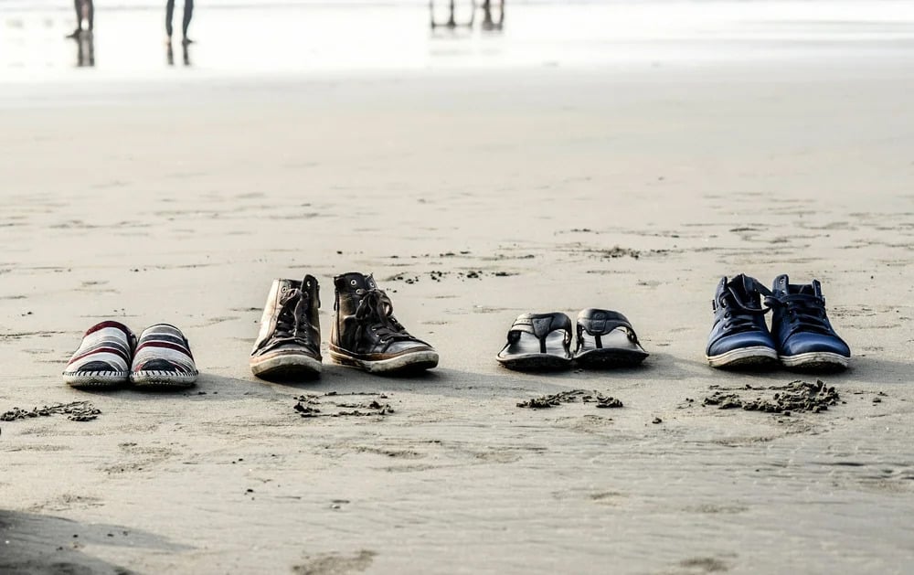 shoes-on-the-beach