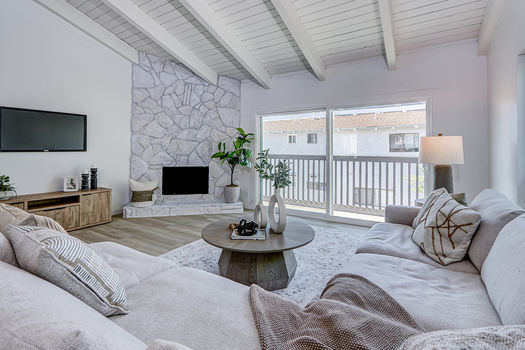 Hoffman Murphy - 848 1st_Living room2