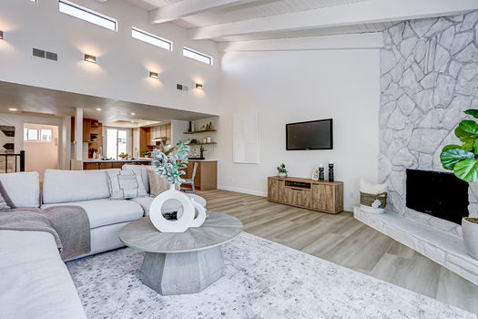 Hoffman Murphy - 848 1st_Living room3