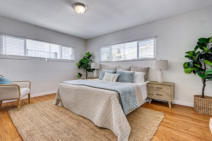 Hoffman Murphy - 426 S Broadway_Unit A Bedroom1
