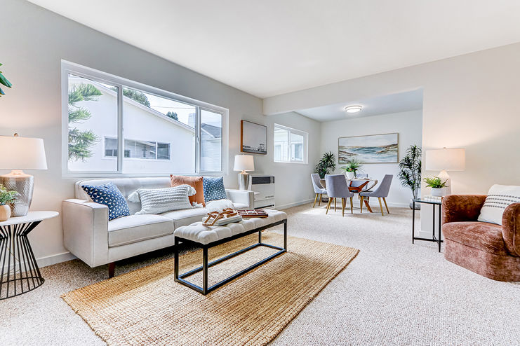 Hoffman Murphy - 426 S Broadway_Unit B Living room2