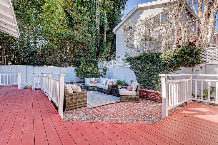 Hoffman Murphy - 547 24th_yard4