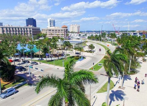 Alena - inner Img(2)