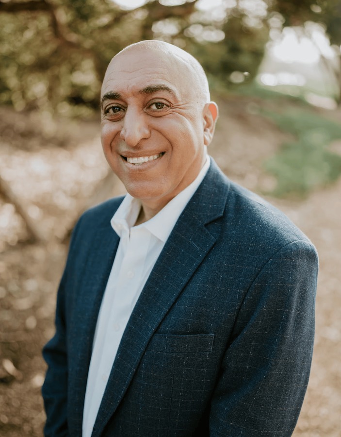 Mo Sharifi