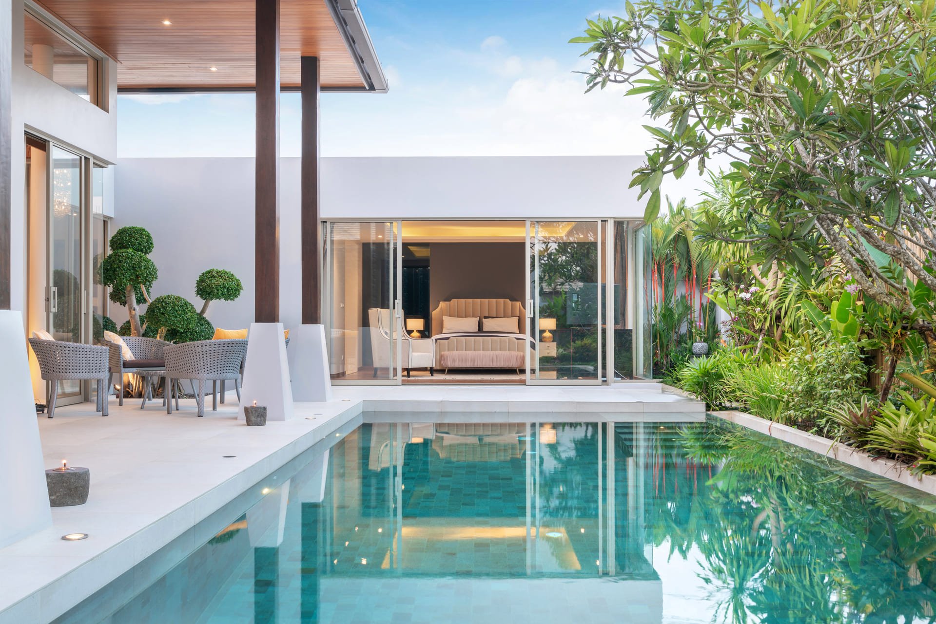 florida-modern-pool-house