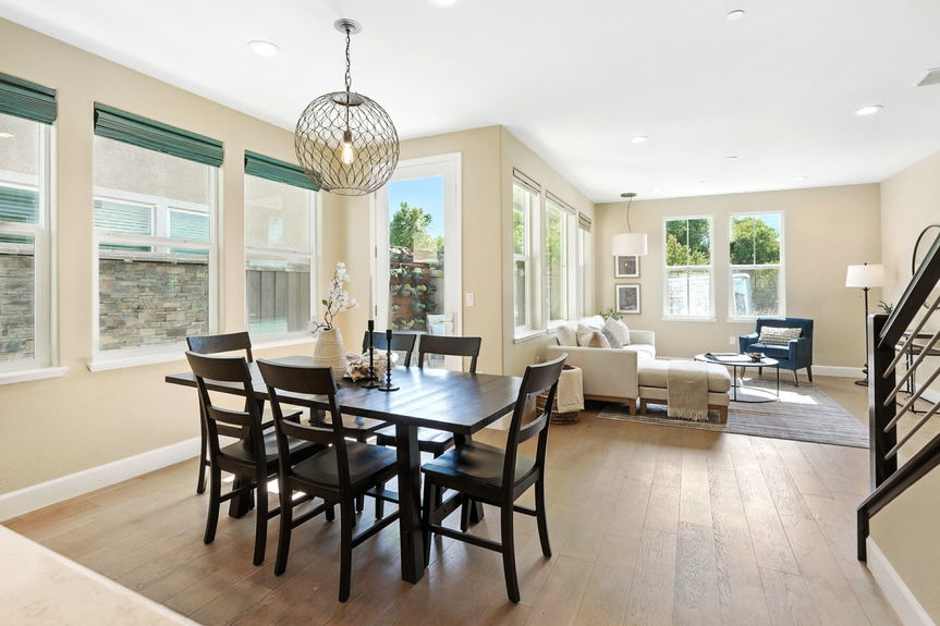 11-web-or-mls-11 Dining Room