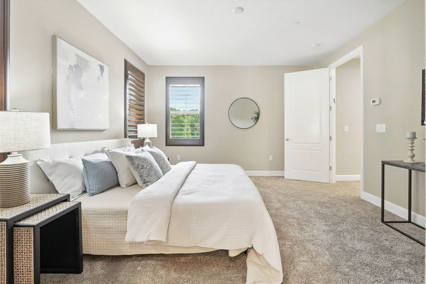 18-web-or-mls-18 Primary Bedroom