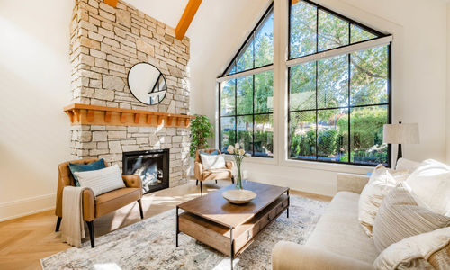 Should I Drop the Price After One Showing in Geist? Local Ex&hellip;