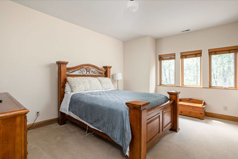 56-web-or-mls-9601-irishmans-run-ln