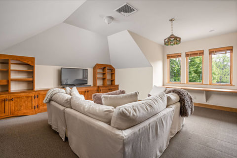 59-web-or-mls-9601-irishmans-run-ln