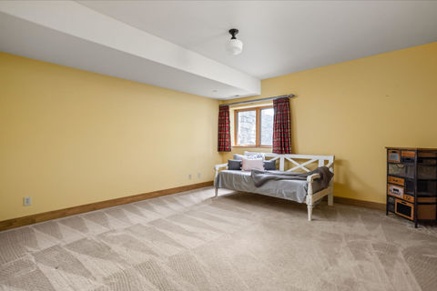 73-web-or-mls-9601-irishmans-run-ln