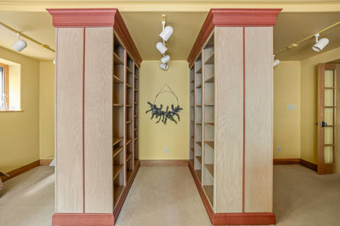 81-web-or-mls-9601-irishmans-run-ln