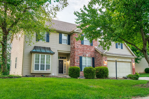 Exterior of 8302 Crystal Pointe Ln in Crystal Pointe, Indianapolis, Indiana