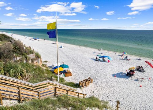 Blue Mountain Beach