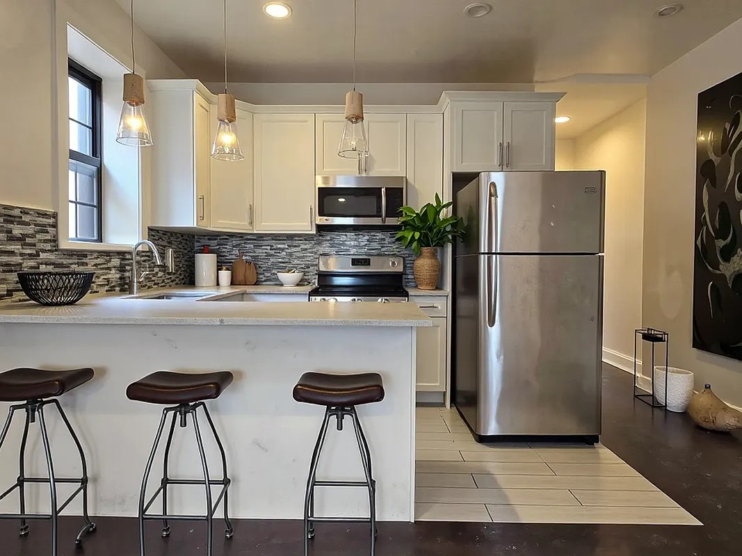10214 Farragut Road (2)