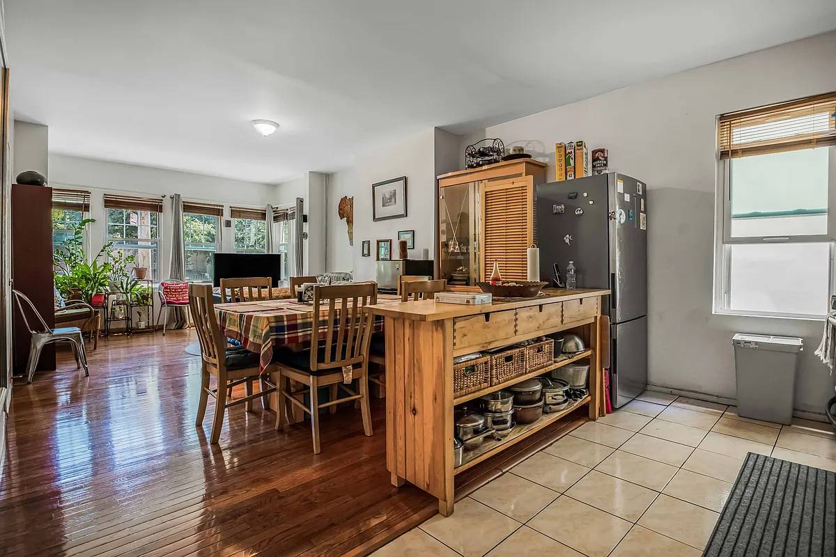 306 Milford Street (3)