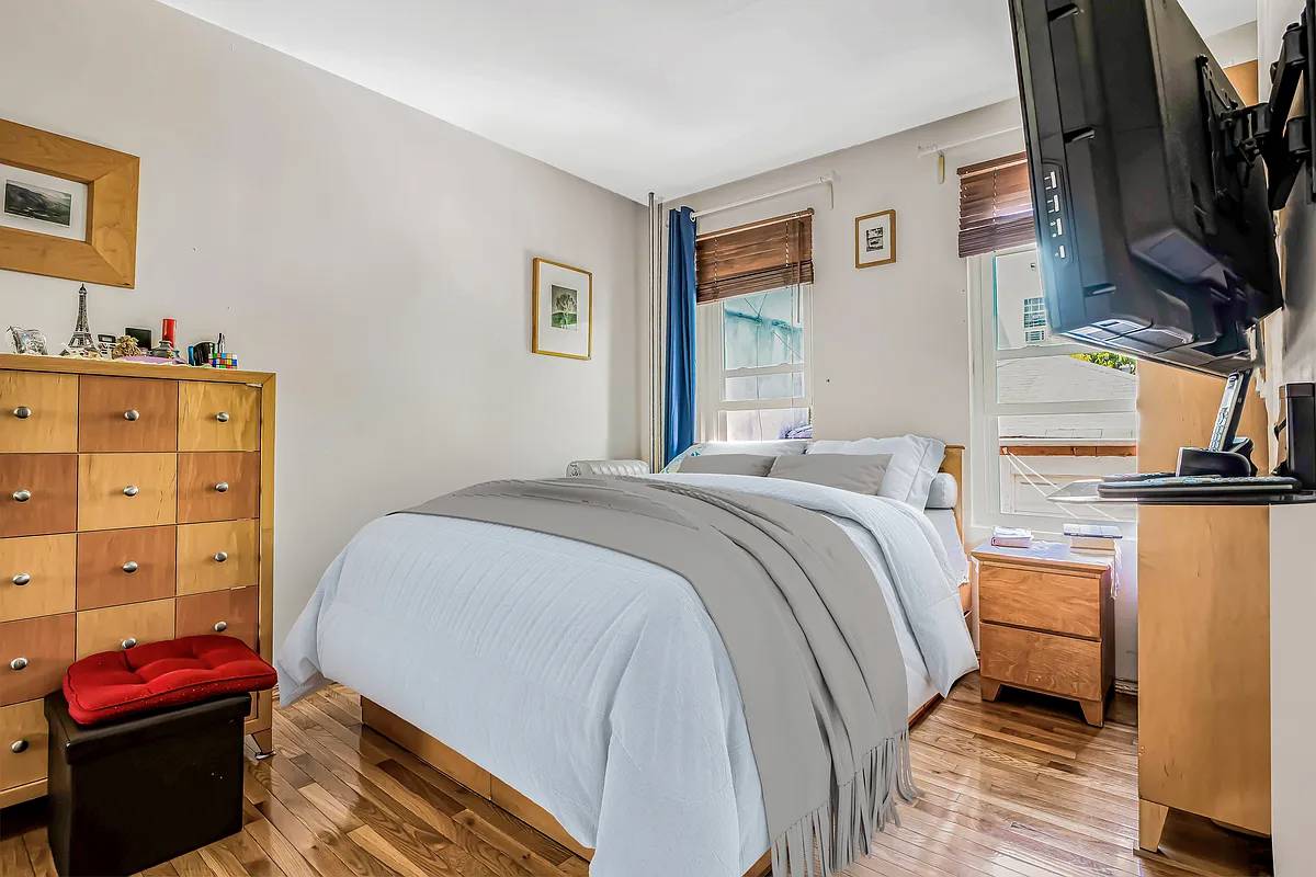306 Milford Street (6)