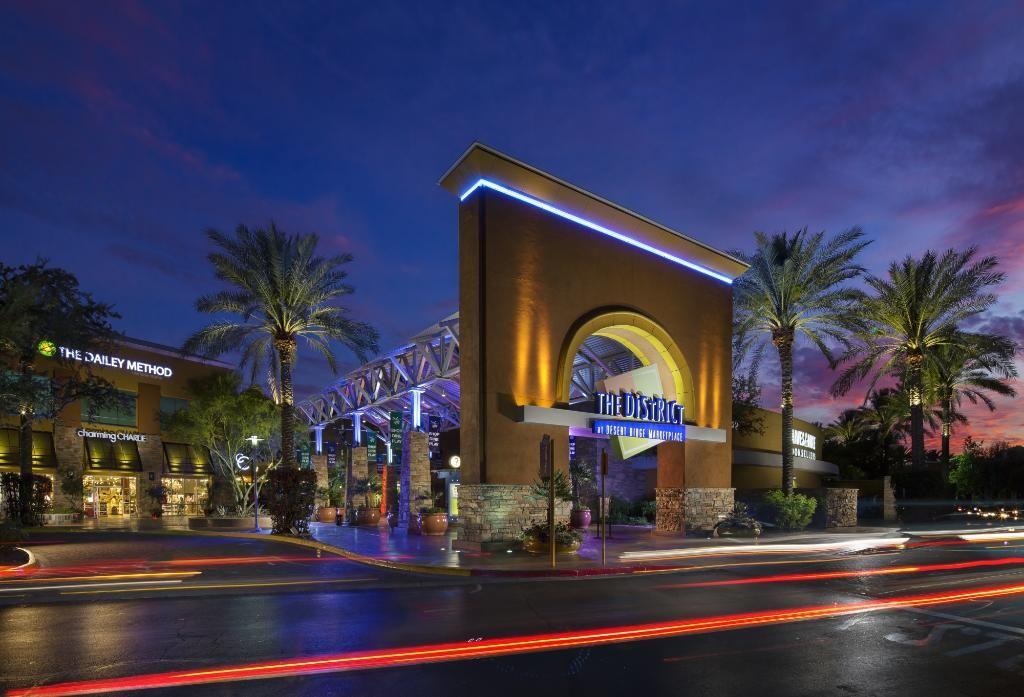 Shopping in Desert Ridge