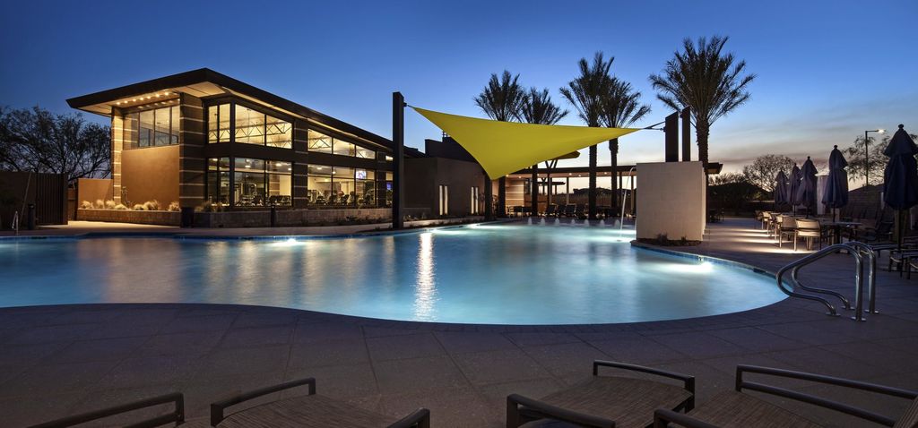 North Phoenix master planned community pool and amenities near Desert Ridge