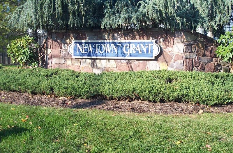 Newtown Grant Entrance on Sunny Day