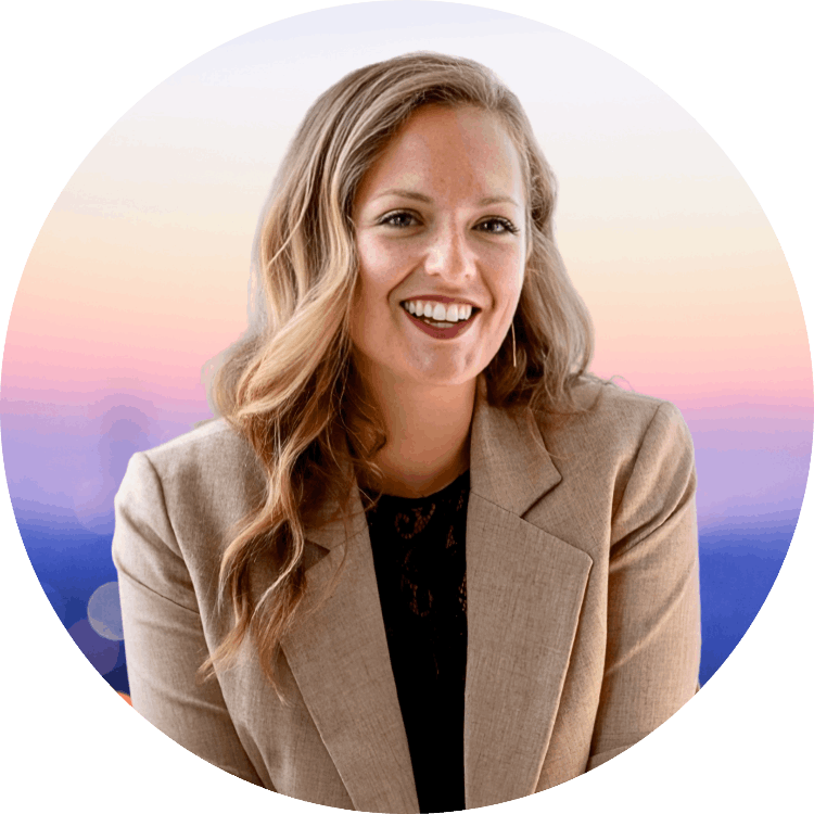 Allee Sprung - Email Signature Headshot