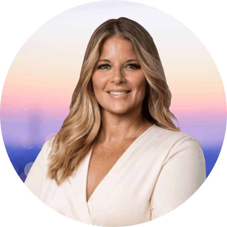 Amy Kramer - Email Signature Headshot