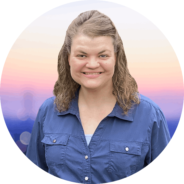 Ashley Wesselman - Email Signature Headshot