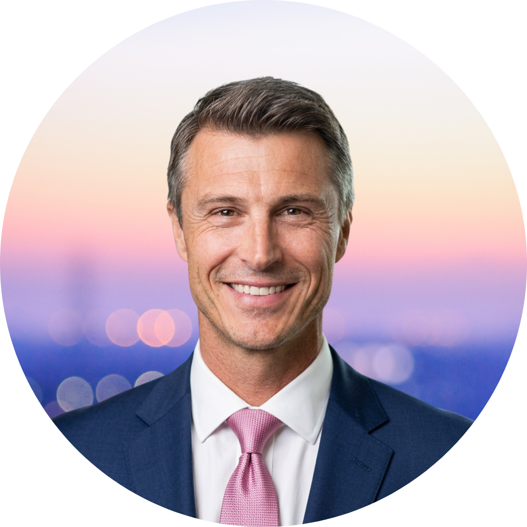Britt Soderberg - Email Signature Headshot