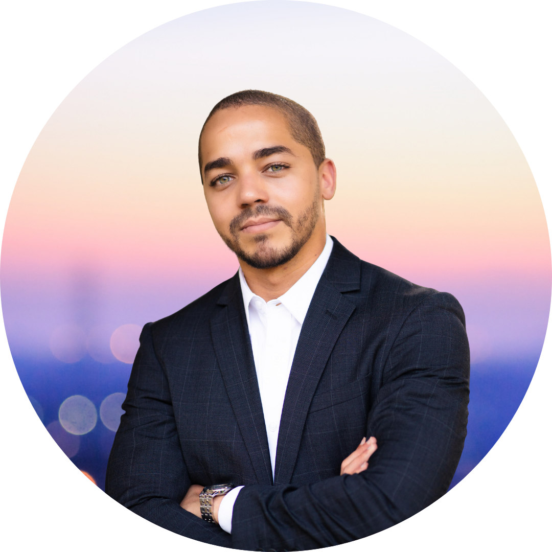Amado Rondon Moreno - Email Signature Headshot (1)